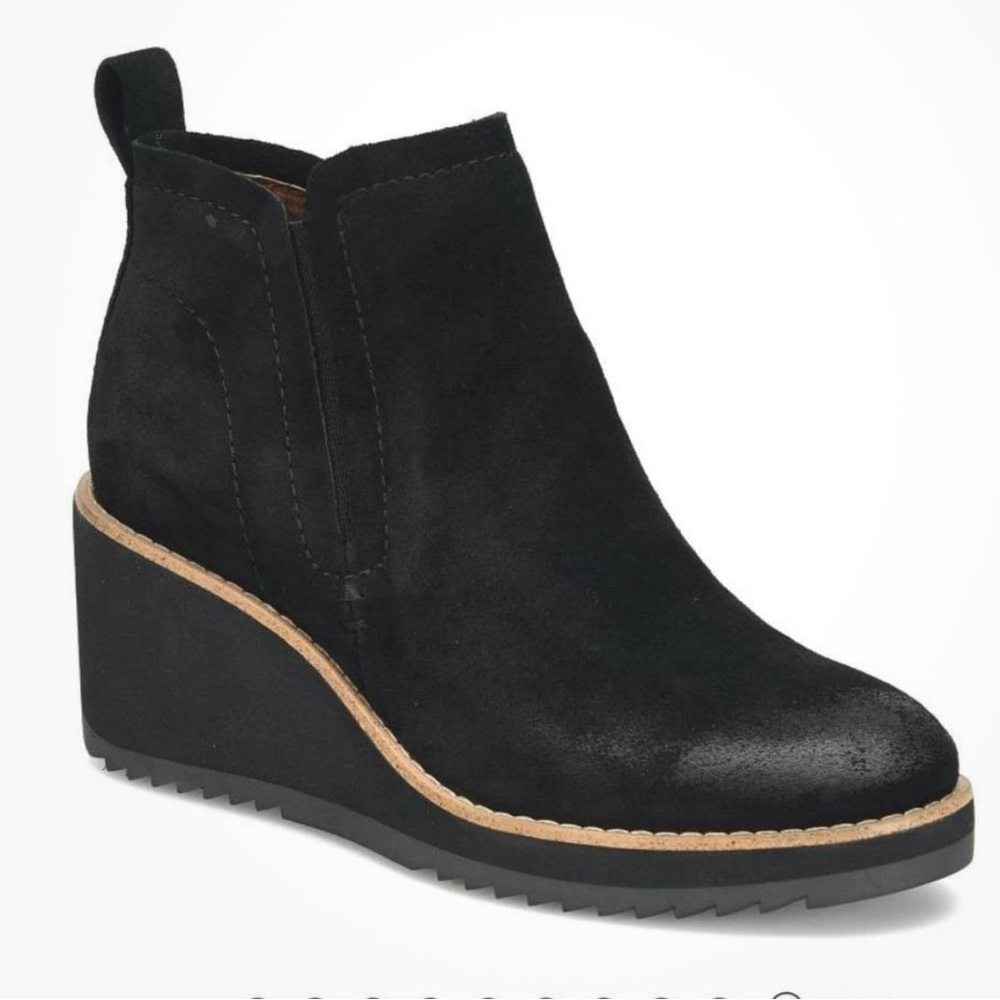 SOFFT emeree wedge bootie Chelsea